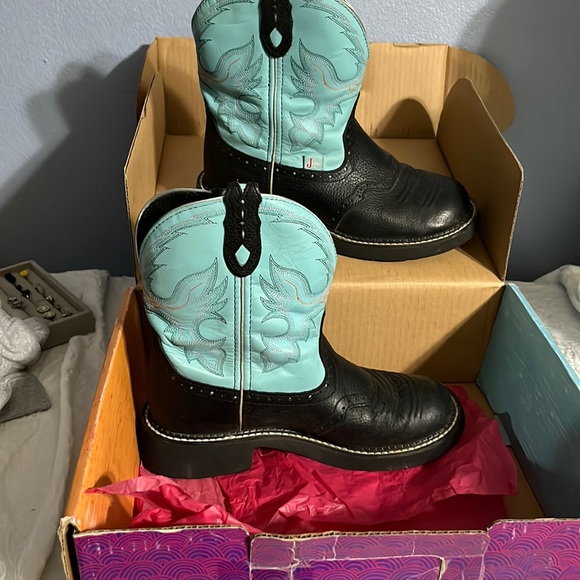 Justin Boots Shoes - Justin Women's Gypsy Western Boot Round Toe
